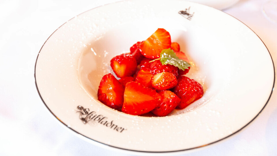 Jordbær er en klassisk dessert ombord på Skibladner.