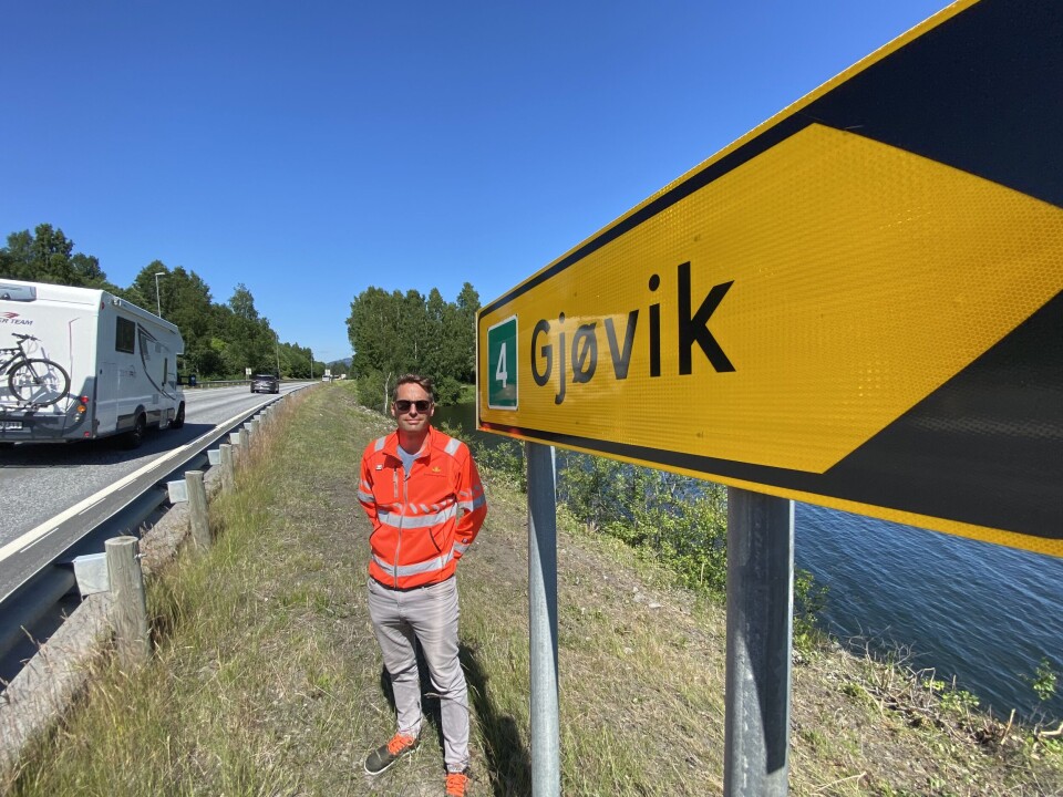 Sparer en halv milliard på smalere motorveg Sparer en halv milliard på smalere motorveg