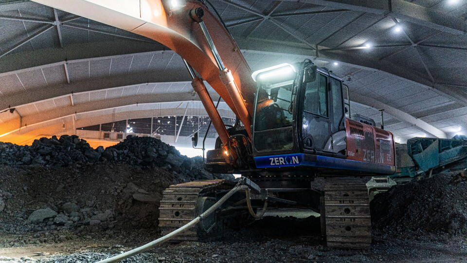 Marthinsen & Duvholts El-graver, «Eldar»- Hitachi ZERON ZE350.