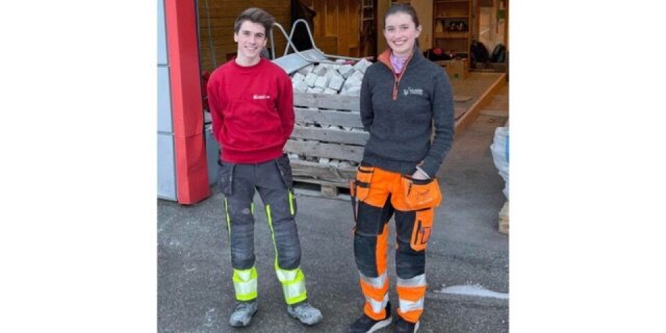 AVLYST Johanne Kalager og Kristian Husum ble plukket ut til å konkurrere innen anleggsgartnerfaget i Yrkes-VM i Shanghai i oktober. Nå er VM avlyst på grunn av pandemien. (FOTO: PRIVAT) Ingen tur til Shanghai for Kalager og Husum