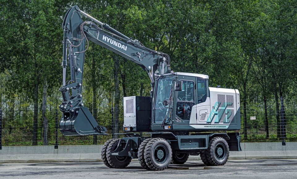 Hyudai Construction Equipment viste frem prototype på hydrogendrevet hjulgraver på Bauma-messen nylig. Prototypemaskinen er laget i Ulsan i Sør-Korea. (Foto: Hyundai Construction Equipment). Hydrogen-graveren skal i produksjon