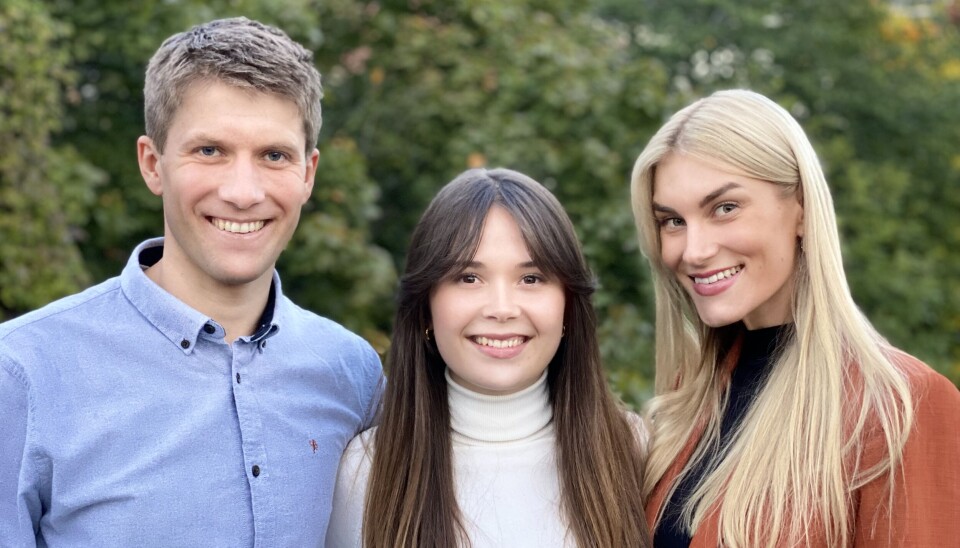 IKKE HÅPLØST: Mange tror at klimakrisen er håpløs og at enkeltpersoner ikke kan gjøre så mye fra eller til. Problemet er at alt for mange av oss tenker sånn, mener forfatterne. Fra venstre: Hauk Are Fjeld, Julie Marie Følstad og Julie Malene Fusdahl.