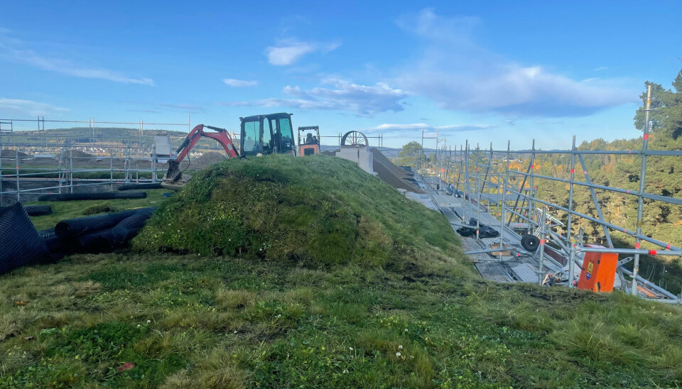 Festningsmurene fornyes på gamlemåten